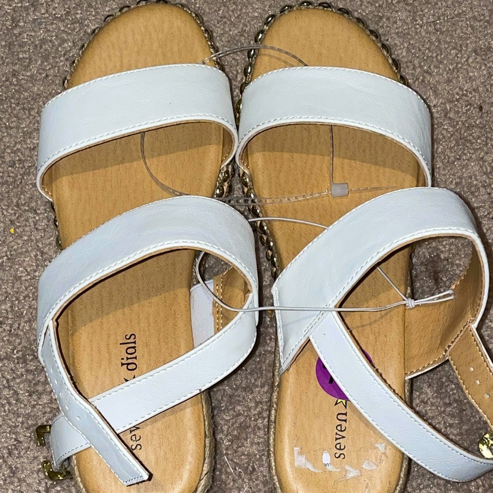 Platform sandals